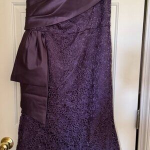 FORMAL FLOOR LENGTH LACE AND SATIN MISSACC DRESS